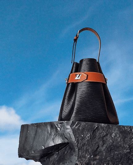 louis vuitton bucket bags 2019